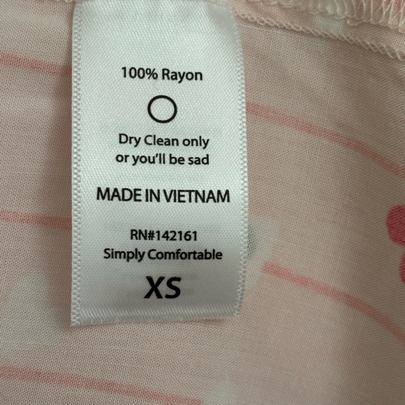 NWT LuLaRoe Amy Short Sleeve Button Down Blouse - Size XS - Picture 7 of 7